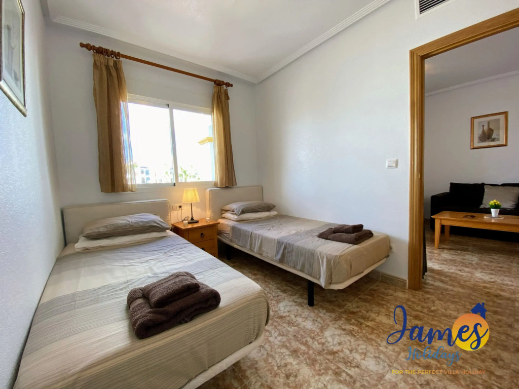 La Cinuelica R14 1st flr apt overlooking pool L182