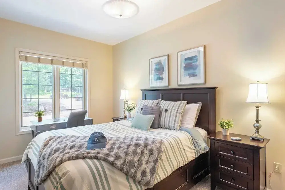 Highland Hideaway by Avantstay Group Poconos Retreat w/ Patio + Game Room + Lake/pool Passes Included