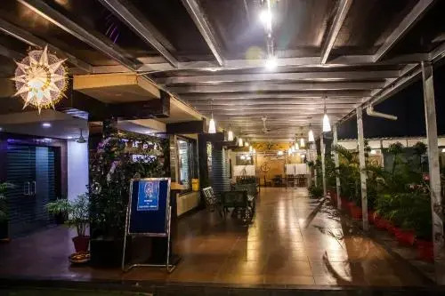 Colonels Hotel