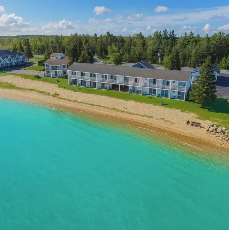 Sunrise Beach Motel