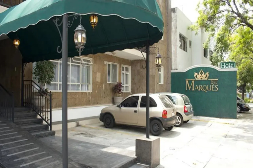 Del Marques Hotel and Suites