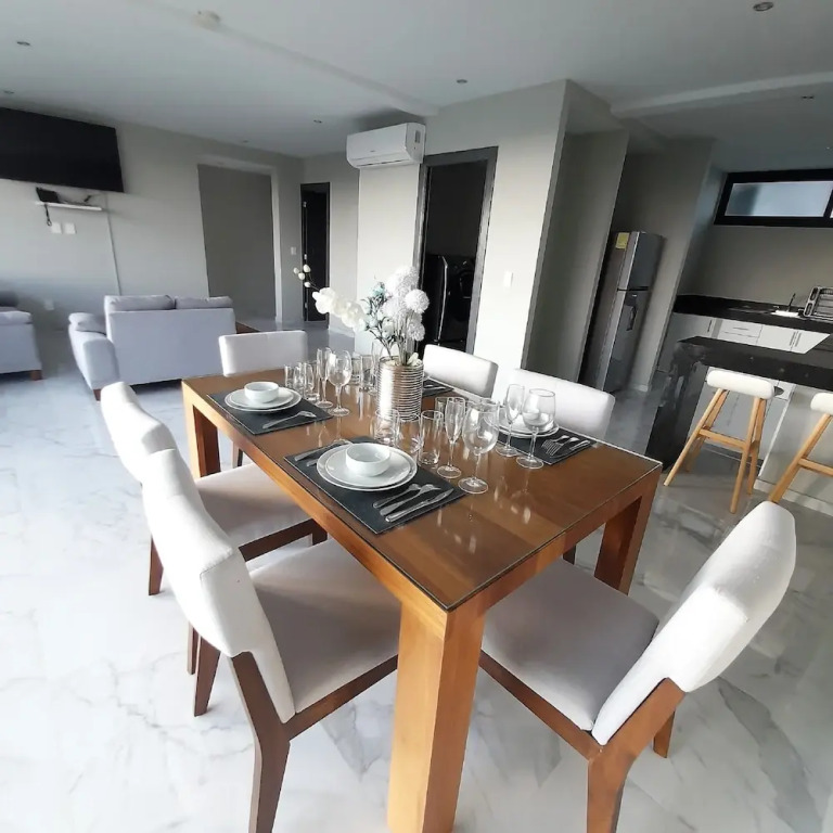 Level luxury condos