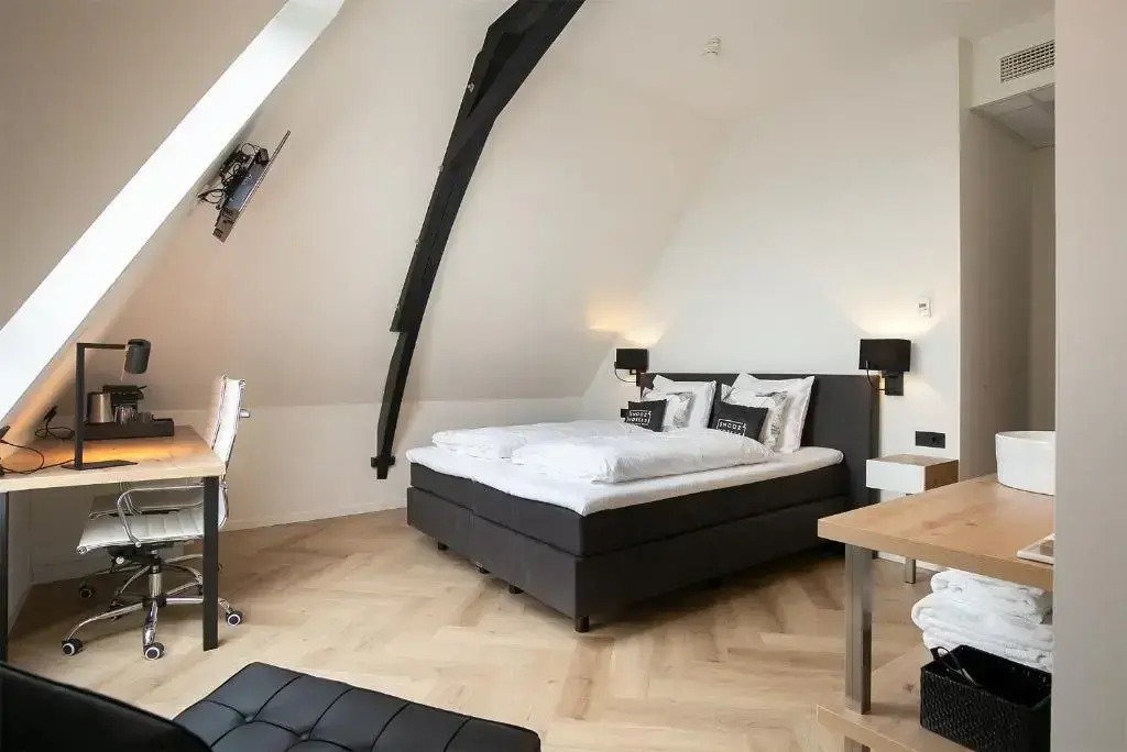 Snoozz Hotels Bolsward Boutique hotel zonder receptie met digitale sleutel