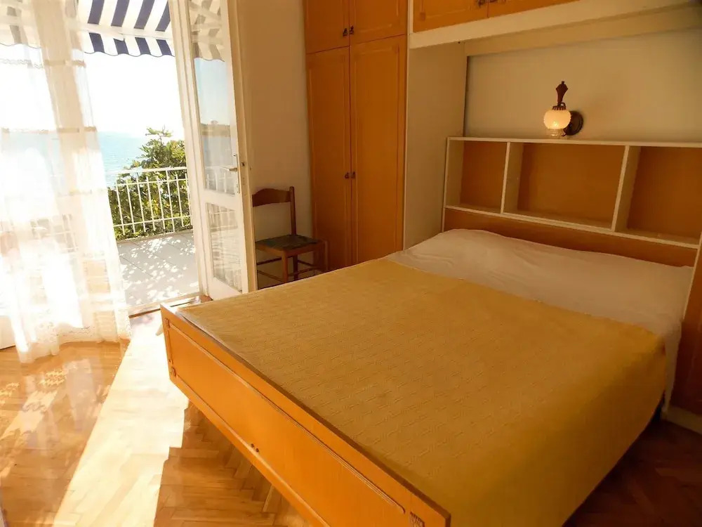 Apartments Tona