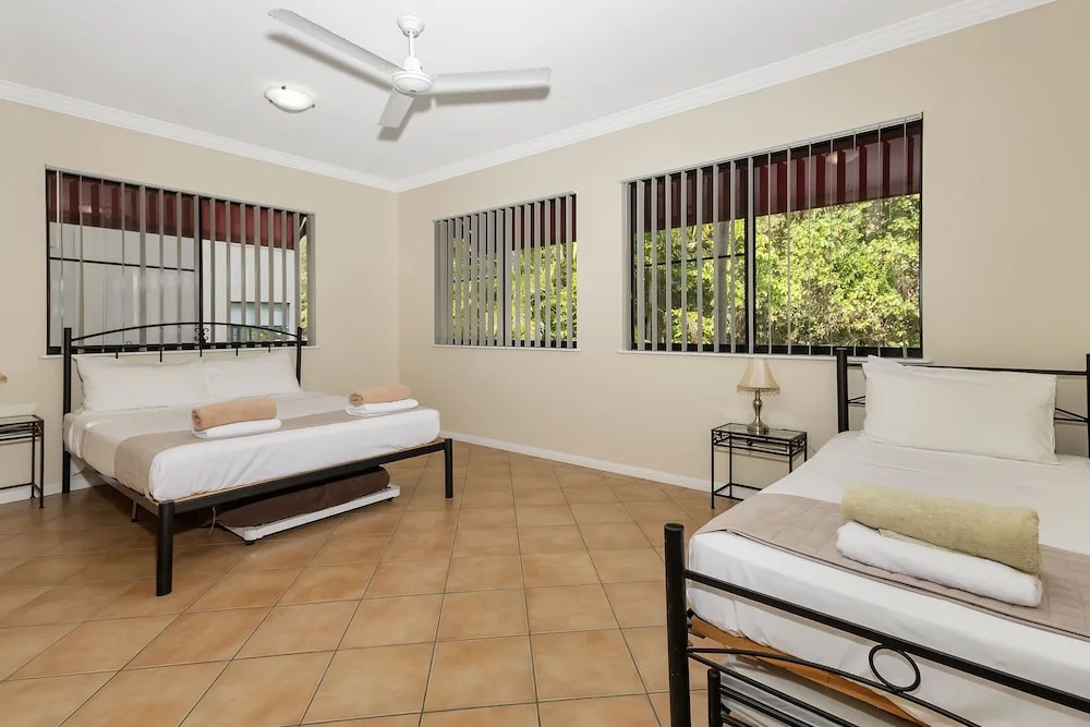 Mediterranean Apartments - Unit 4