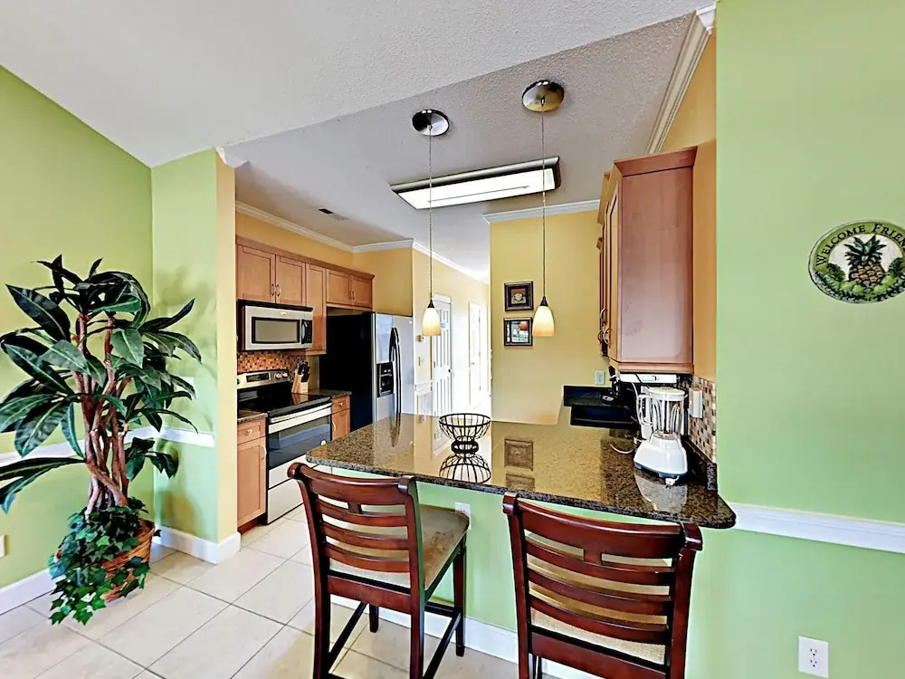 Classy Unit #302 - 1 Br Condo