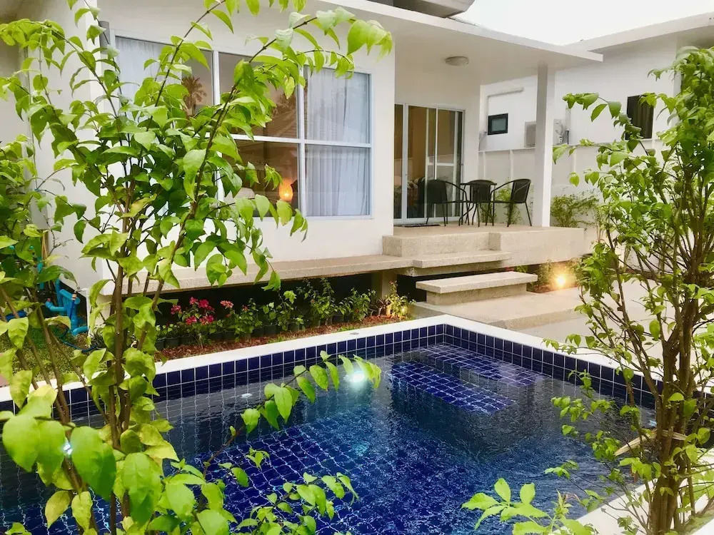 2 Bedroom Luxury House Near Beach
