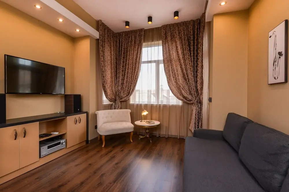 FM Luxury 2-BDR Apartment - Jazzy