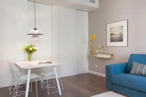 Sealona Center Apartments