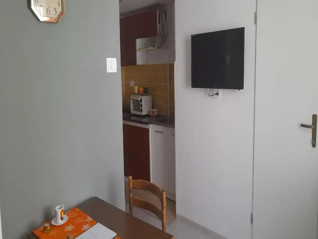 Apartment Central Location