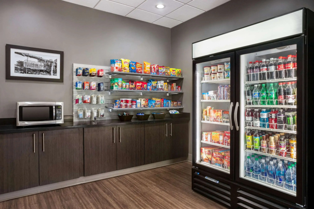 Days Inn & Suites by Wyndham Murfreesboro I-24 East
