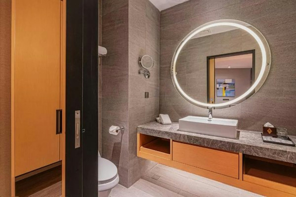 M World Hotel