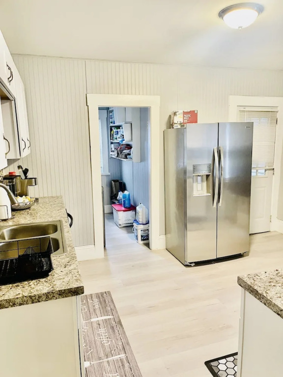 Newly Renovated 2 floor Getaway