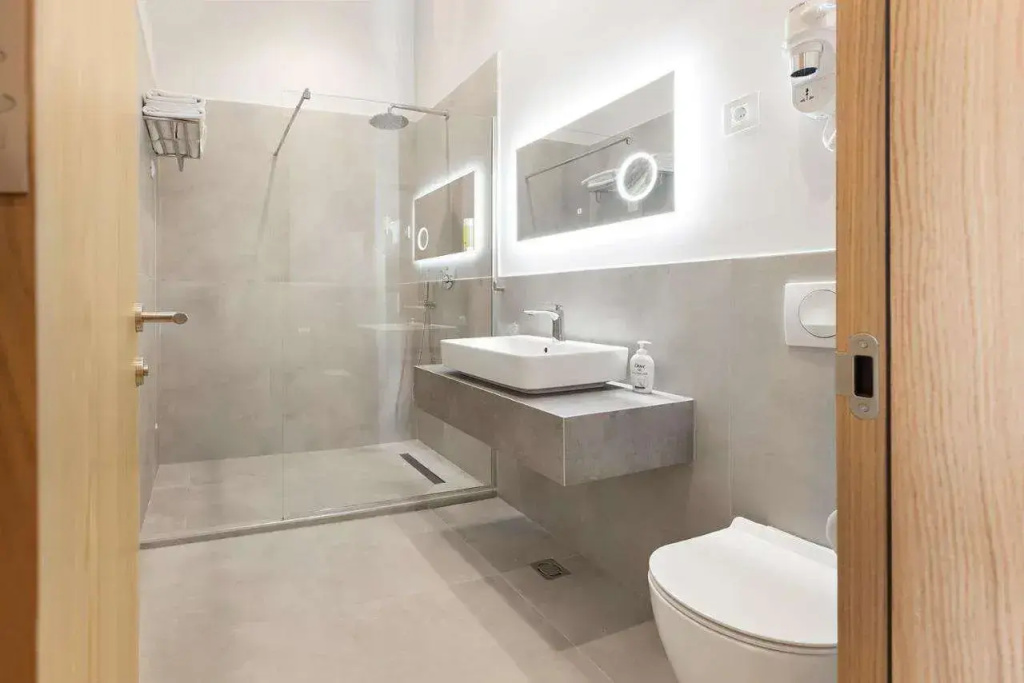 Kombinat Rooms City Center