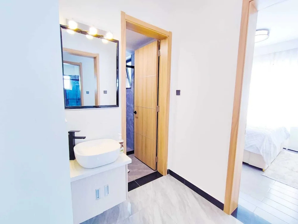 Lux Suites Staroot Apartments Kilimani