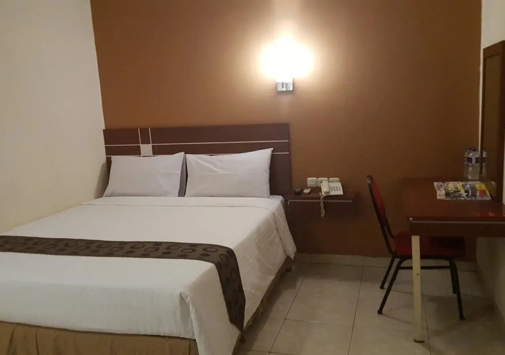 Urbanview Hotel Sayang Makassar by RedDoorz