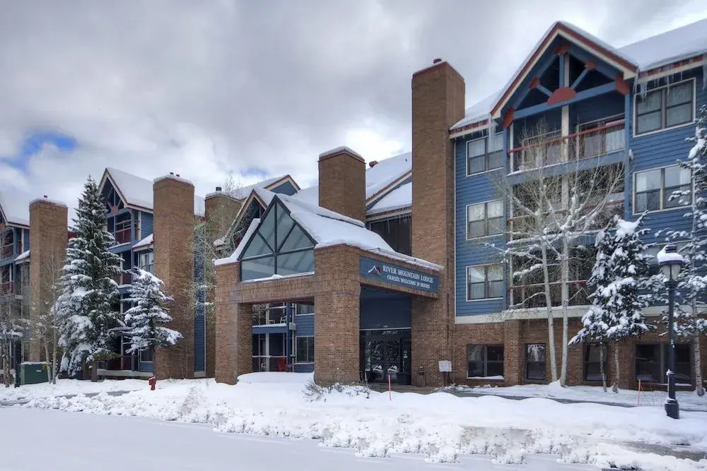 River Mtn Lodge E320