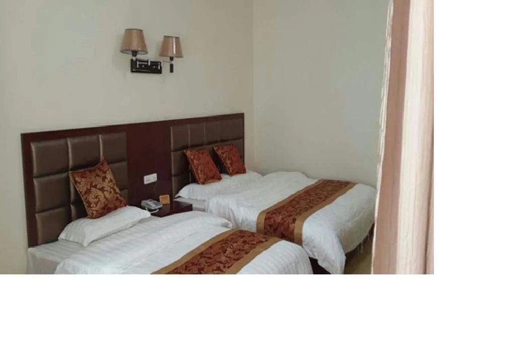 Xianyang Run 8 Business Hotel