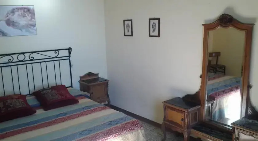Casa Romenio