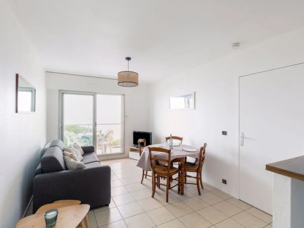 Villa Claire Neurazy 25327