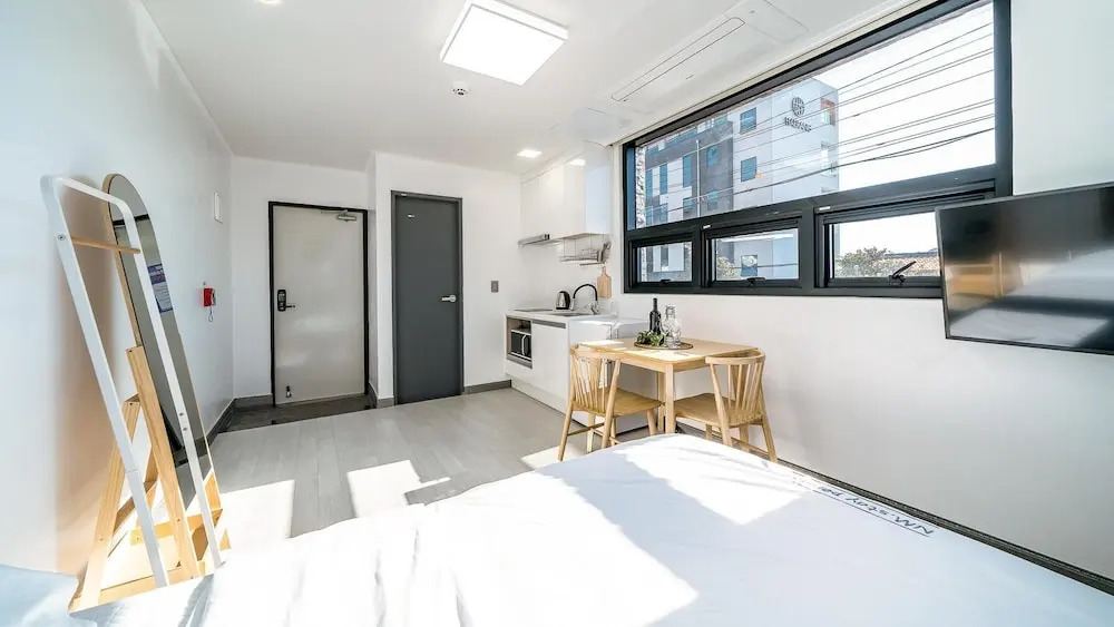 Yeosu Nangmanstay pension