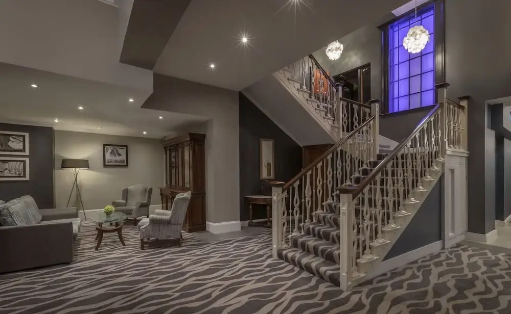 Gleneagle River Apartments