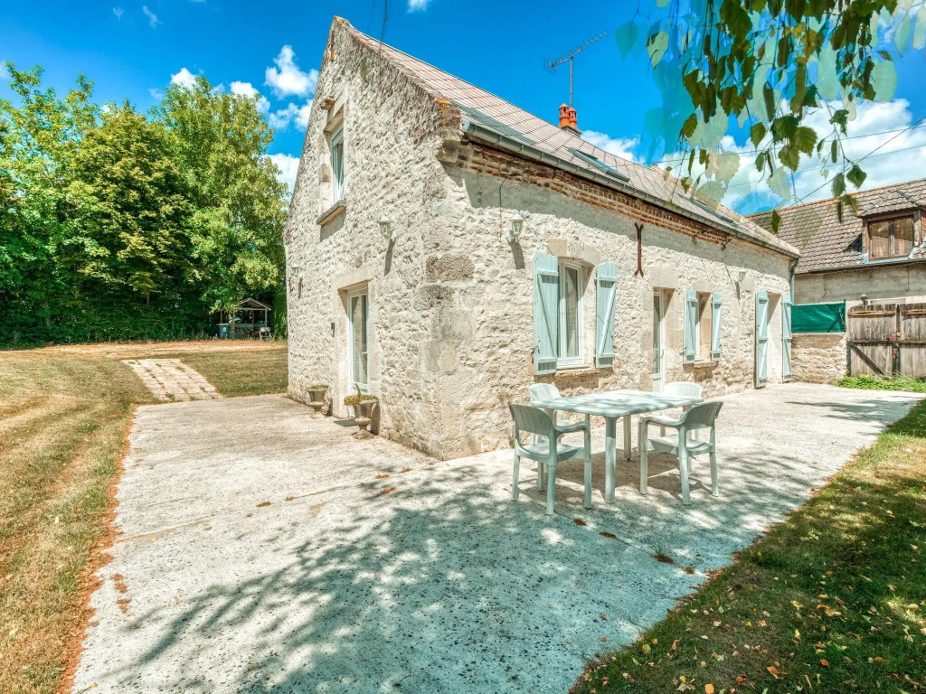 Farmhouse in Boncourt with Private Garden