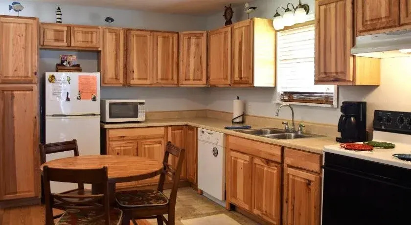Deckhouse - Two Bedroom Home