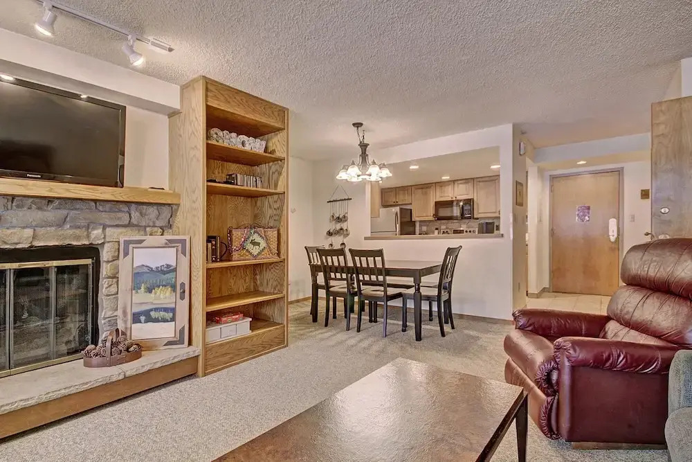 Vs643S Village Square Condo