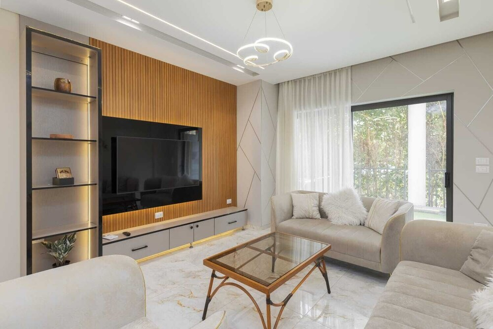 ELITE New Modern 3BR Apartment