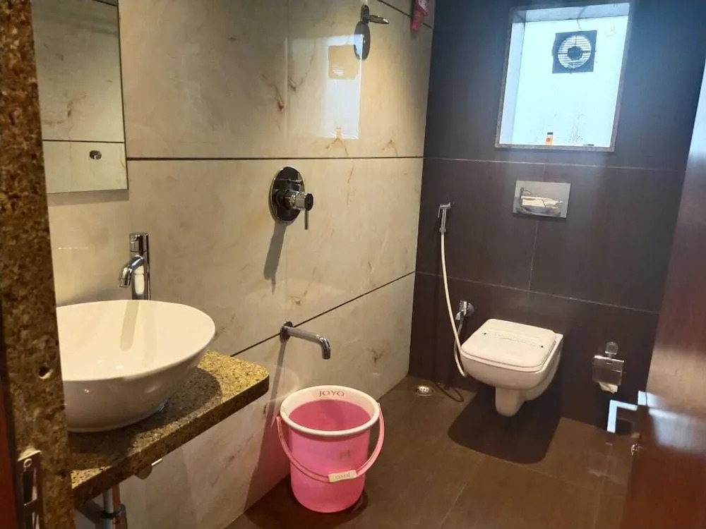 Hotel Express INN, Panvel