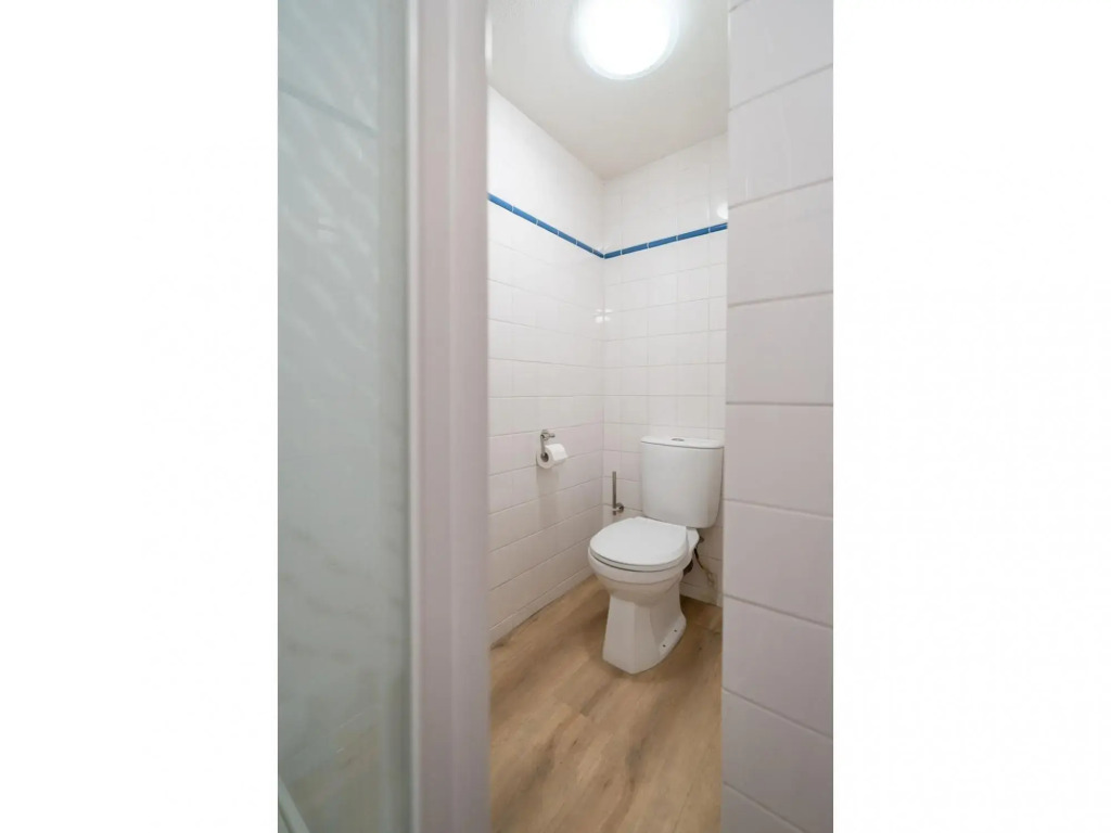 Luxury apartment overlooking the marina for 10 people