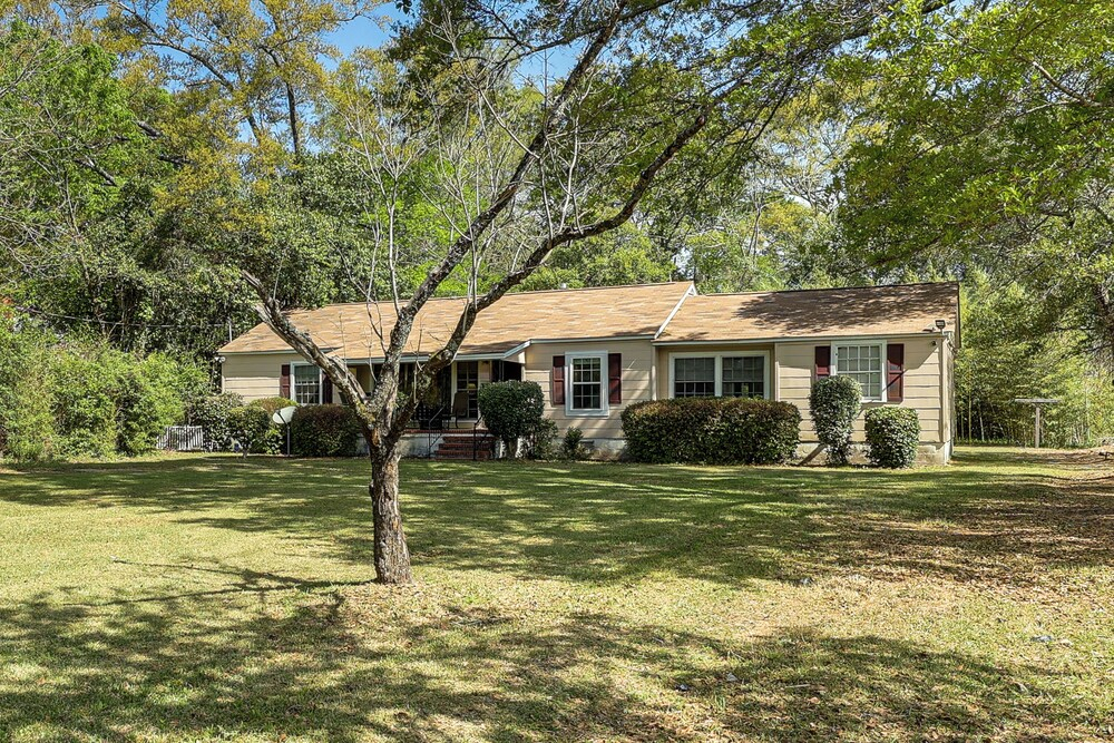 Spacious Retreat, 2 Miles to Tuskegee University