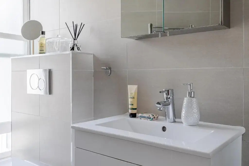 Architect's Sophisticated Private 3bed 3bath House OFF OXFORD ST