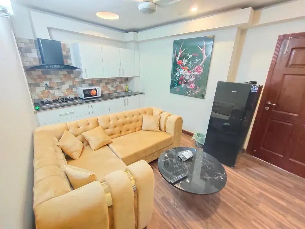 Luxurious & Comfy 1BHK Apartment, Wifi & SmartTV.