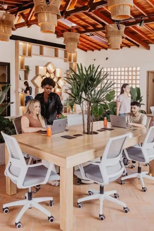 Pranik Living Co-mmunity