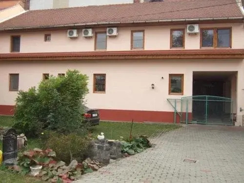 Tímárház Magánszálláshely