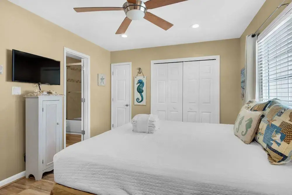 Woodland Shores 37: Steps to Beach, 2 Pools + Free Attraction Tickets!