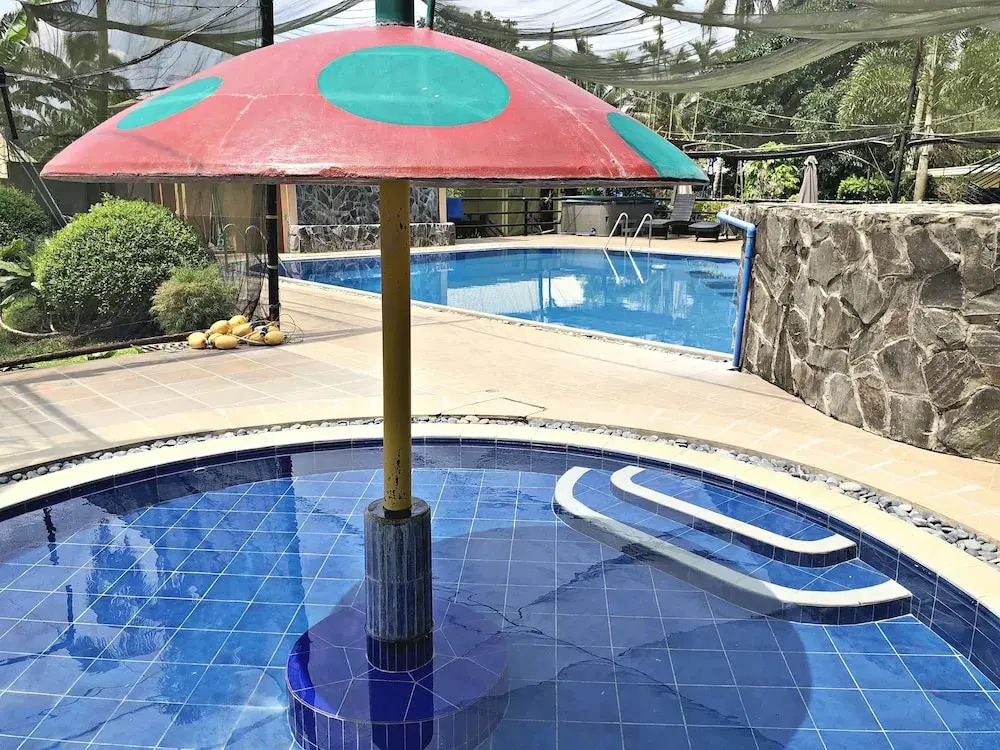 Jenmac's Resort