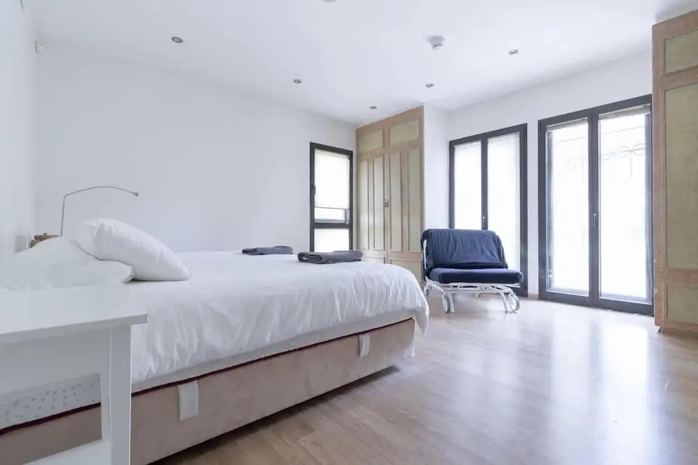 Family Apt & Garden in David's Village by FeelHome