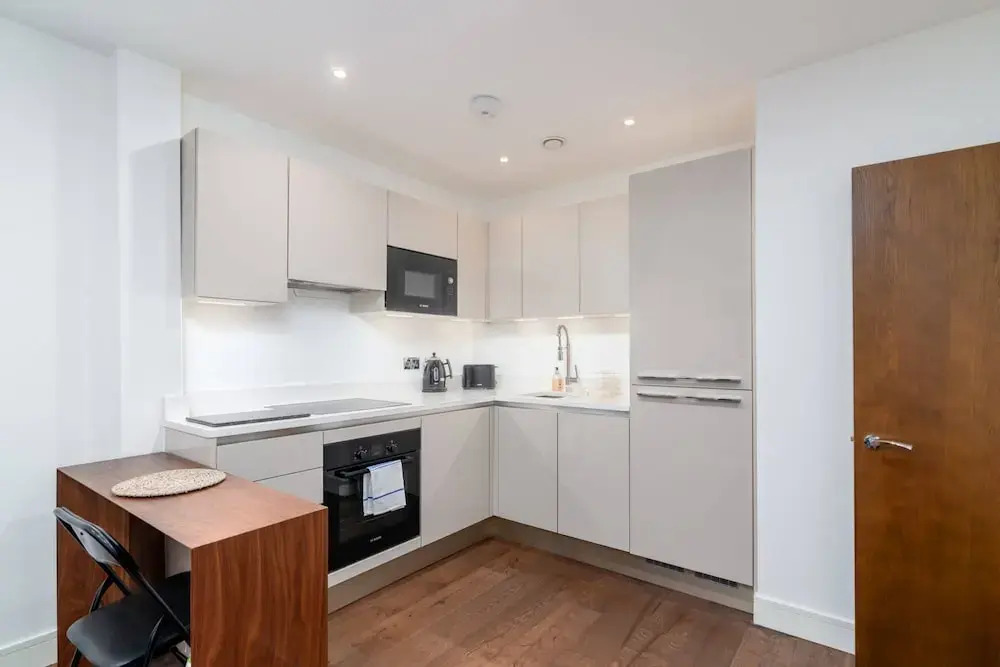 Modern 1 Bedroom Apartment in West Kensington