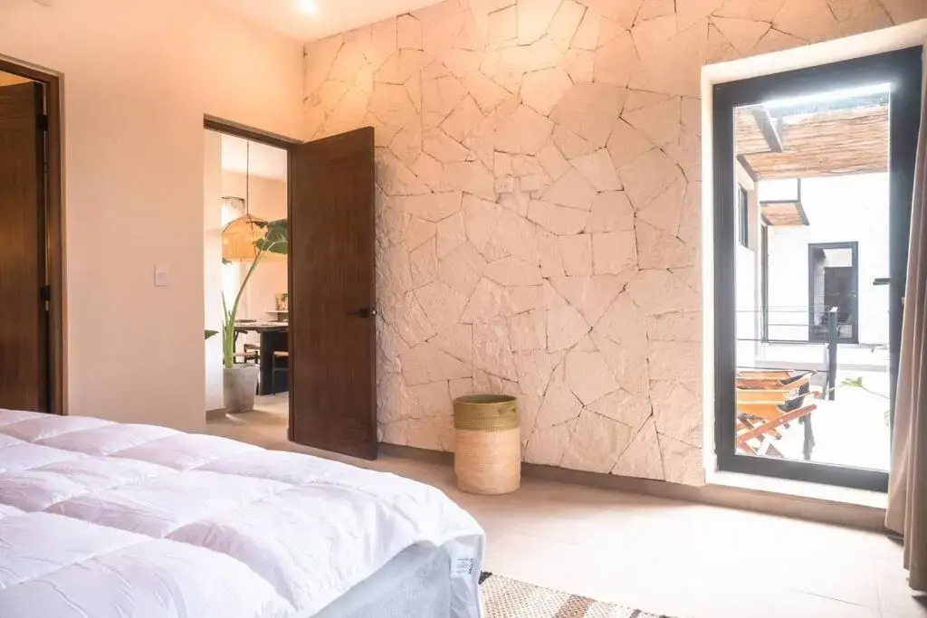 TOH luxury 2 Bedroom Minutes From Downtown