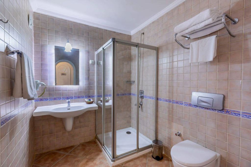 Adalya Port Hotel