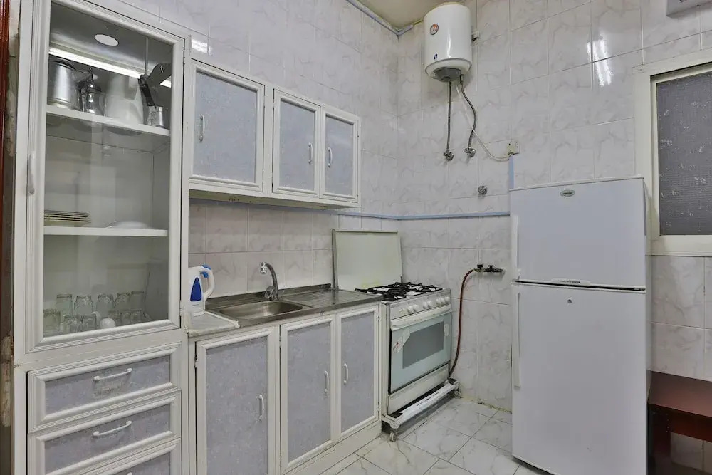 OYO 285 Masharef Furnished Units In