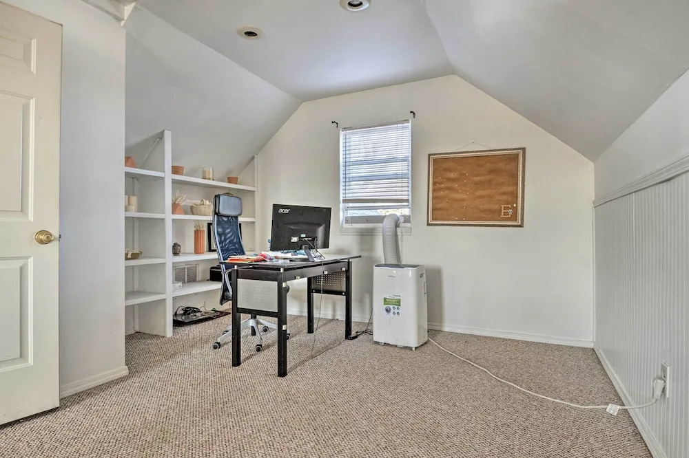 Cozy Indianapolis Home w/ Private Hot Tub!