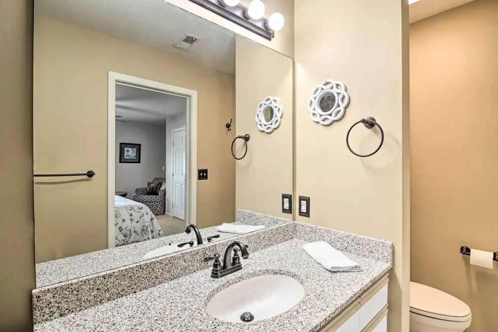 Holiday Hills Resort Condo w/ Hot Tub Access