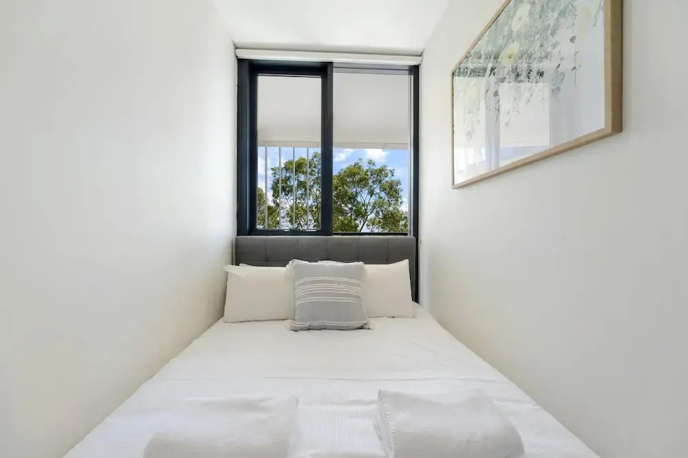 Modern, Ultra Clean in the Heart of Convenience