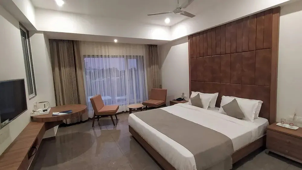 Raaj Svasti Inn