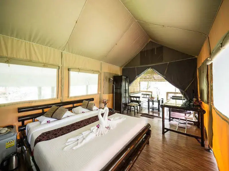 Khao Sok Paradise Resort