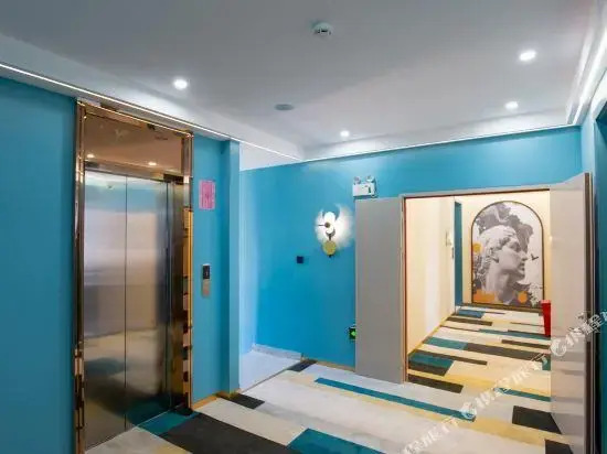 Lake Dream Hotel